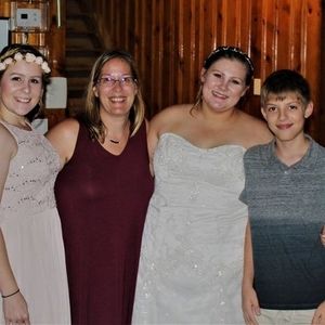 Meet your Posher, Bobbi